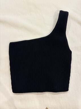 Babaton Sculpt Knit One-Shoulder Cropped Tank Top